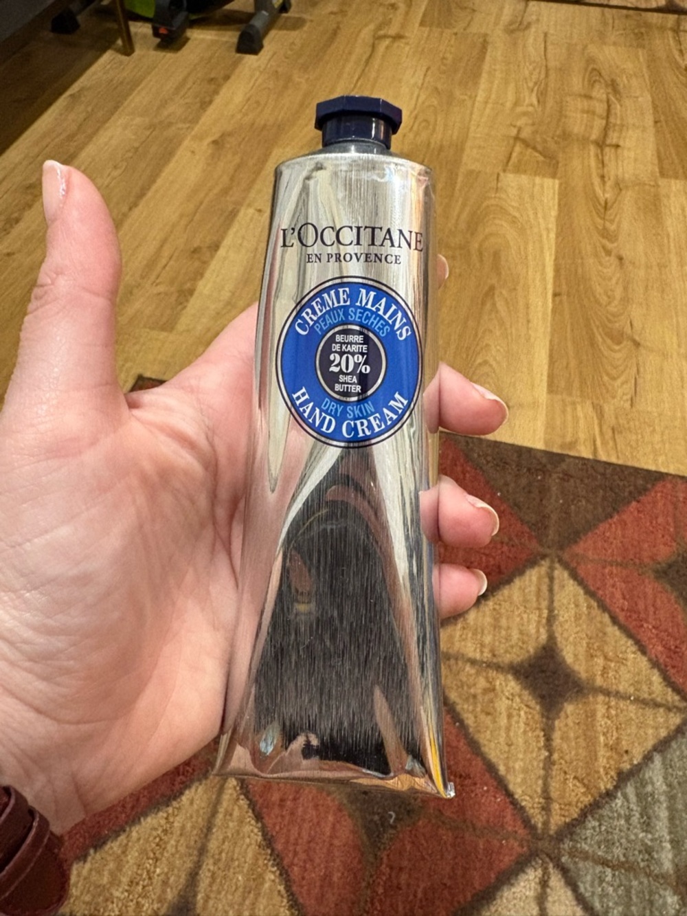 L'OCCITANE hand cream - Picture 3 of 4